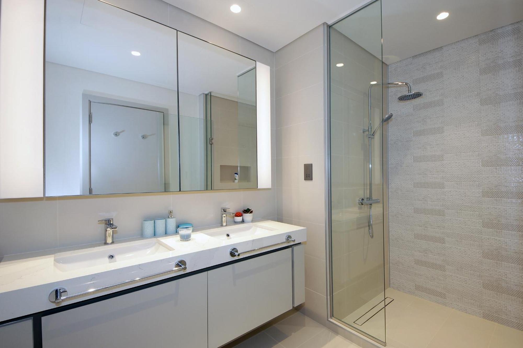 Incredible Sea View 2bhk - Private Access - Emaar Beachfront Apartment